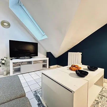 아파트 Belfort Grand T4 Avec Parking Et Terrasse 랭스
