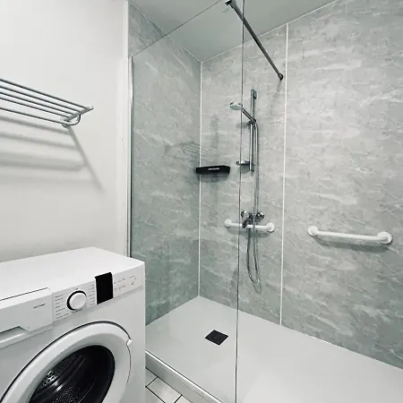 Belfort Grand T4 Avec Parking Et Terrasse 아파트 *