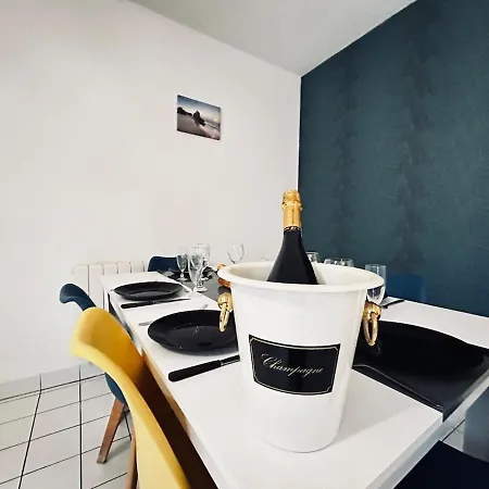 아파트 Belfort Grand T4 Avec Parking Et Terrasse 랭스